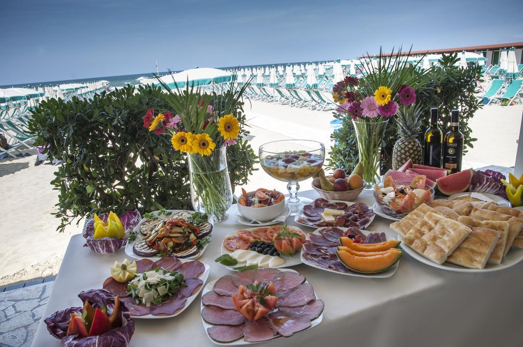 Miramare Resort Tirrenia Ruang foto
